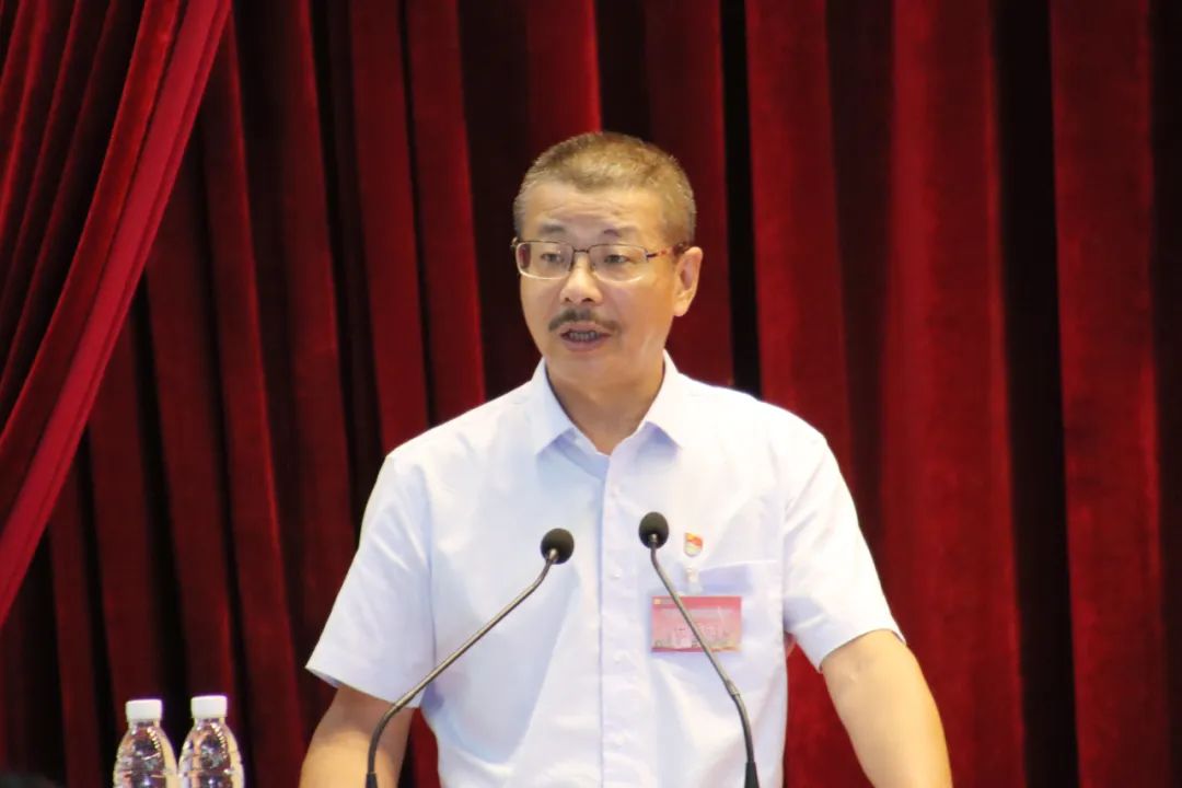 博天堂召开第四届职工代表大会第一次会议8.jpg